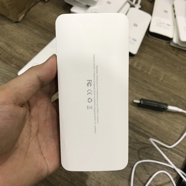 Sạc dự phòng 10.000mAh 3 thanh lý giá rẻ