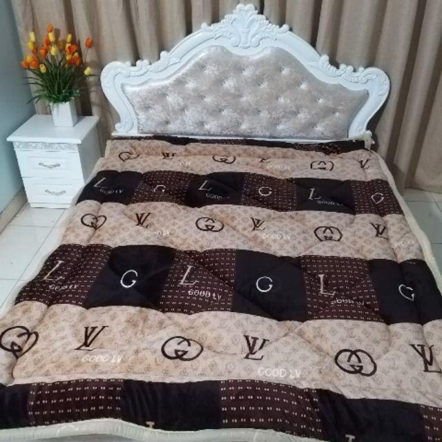 Chăn lông cừu 3 lớp nặng 2.9kg dài m9x2m1 dày siêu ấm hàng Việt Nam loại 1