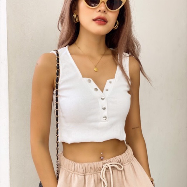 Áo Croptop Sát Nách Cổ Xẻ V Nút Bấm ( Ảnh Thật )