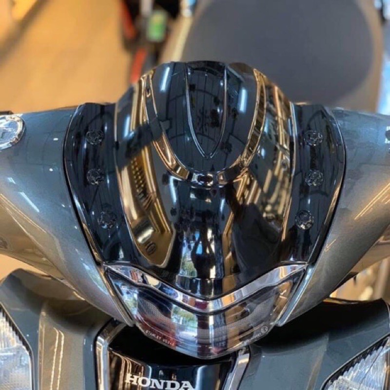 Chắn gió SH 2020 PC đen bóng ( mẫu mới)