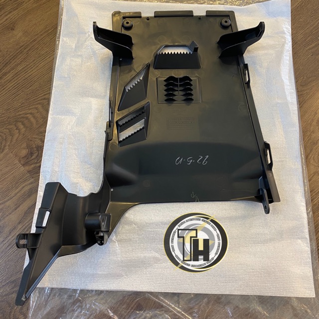 ỐP GẦM - Vario, Click 2018-2021