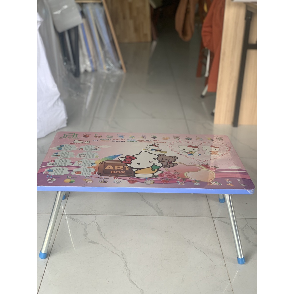 Bàn Học Sinh Chân Ống Kích Thước 50x70x30cm (RxDxC)