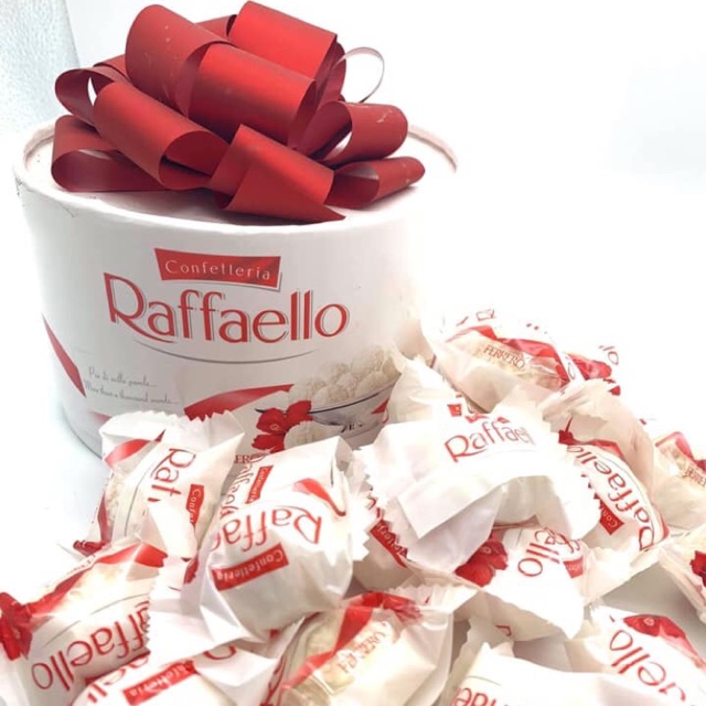 Kẹo dừa Raffaello Nga hộp nơ
