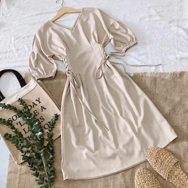 [Mã FAGREEN1505 giảm 10% tối đa 30K đơn 99K] ĐẦM NUDE ĐAN DÂY EO VINTAGE | BigBuy360 - bigbuy360.vn