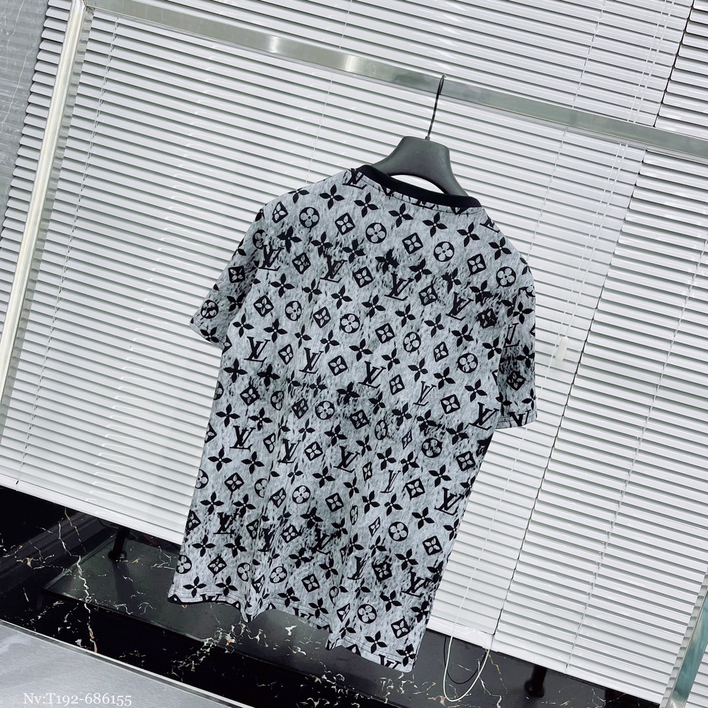 Áo Phông Nam Lv Họa Tiết Dập Vân Trẻ Trung Cao Cấp - Áo Thun Nam Nữ Lv Chất Cotton Thoáng Mát Mềm Mịn DT STORE MENWEAR