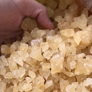 Đường phèn quảng ngãi 1000g đóng gói..,, dùng để nấu chè.ngâm  trái cây và dùng vào nhiều vị khac, đường nguyên chất nhé