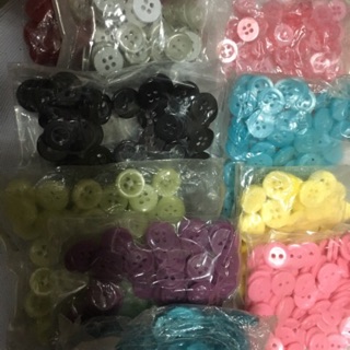 Cúc Áo Sơ Mi 2 da 2 lỗ dầy đẹp cỡ 1 1cm size 18 gói bé tầm 70 cái