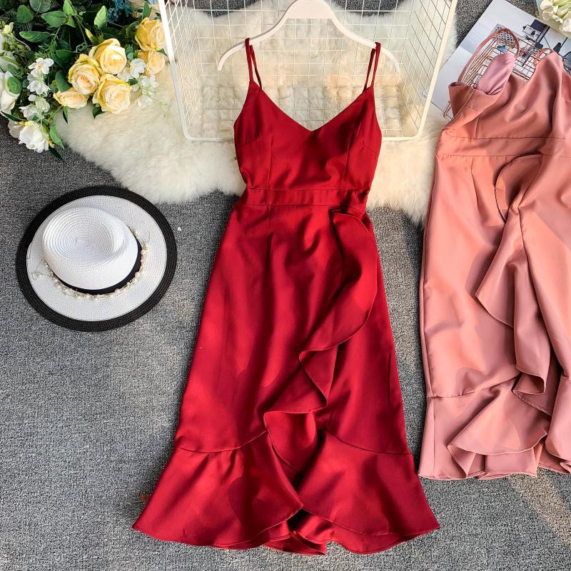 Đầm 2 dây chân bèo