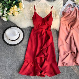 Đầm 2 dây chân bèo
