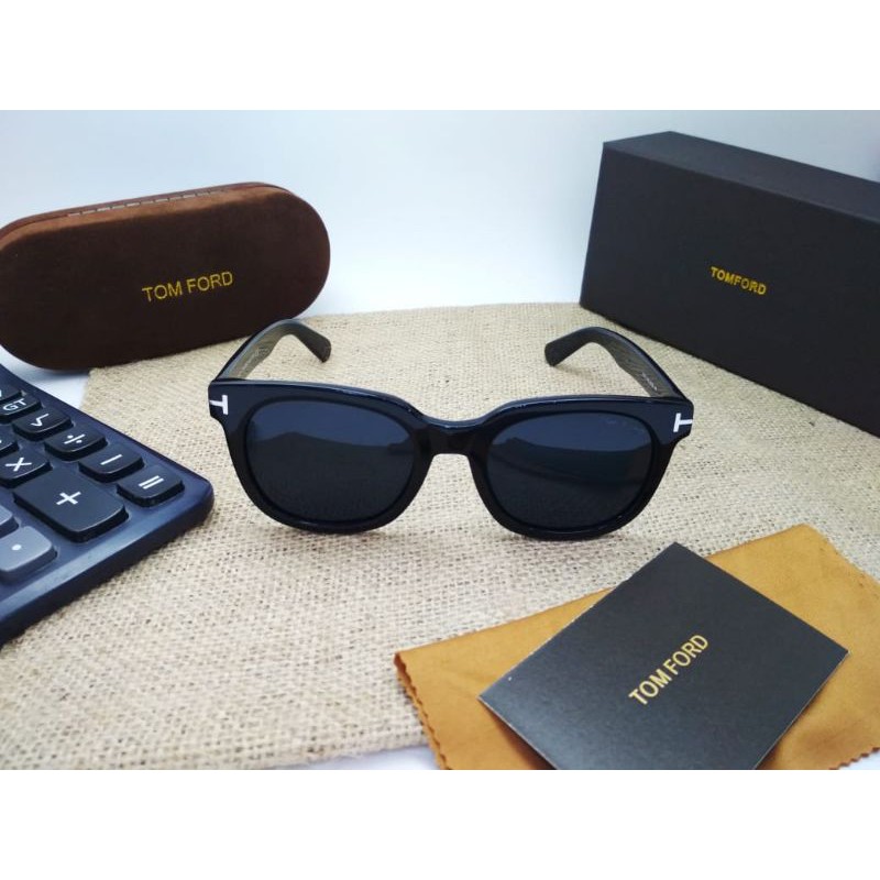 Kính Mát Nam Thời Trang Tom Ford Tf211