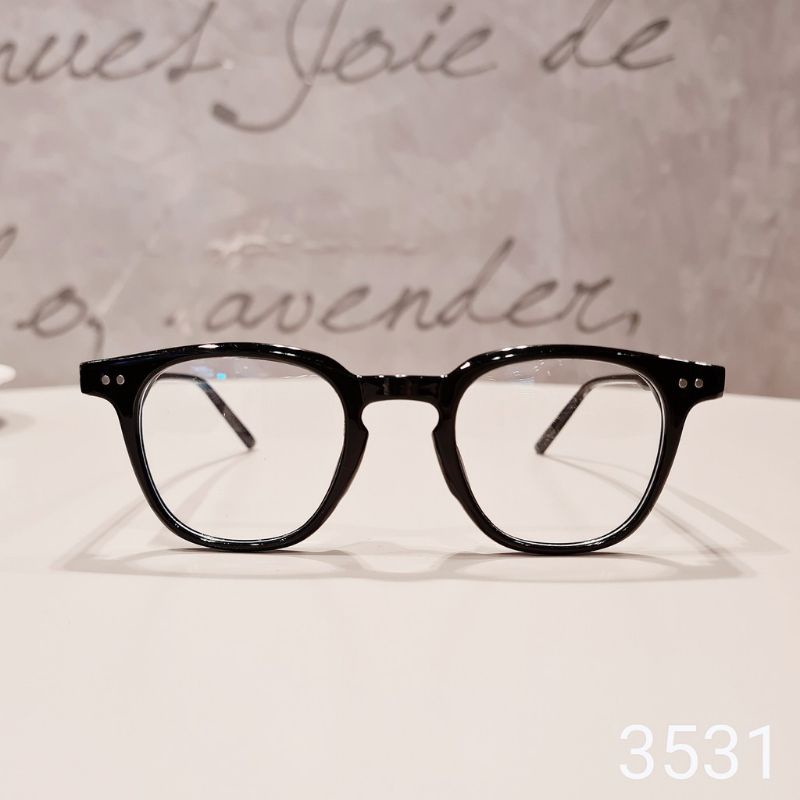 KÍNH SIÊU HOT LU.TO + CẮT CẬN LOẠN THEO YÊU CẦU