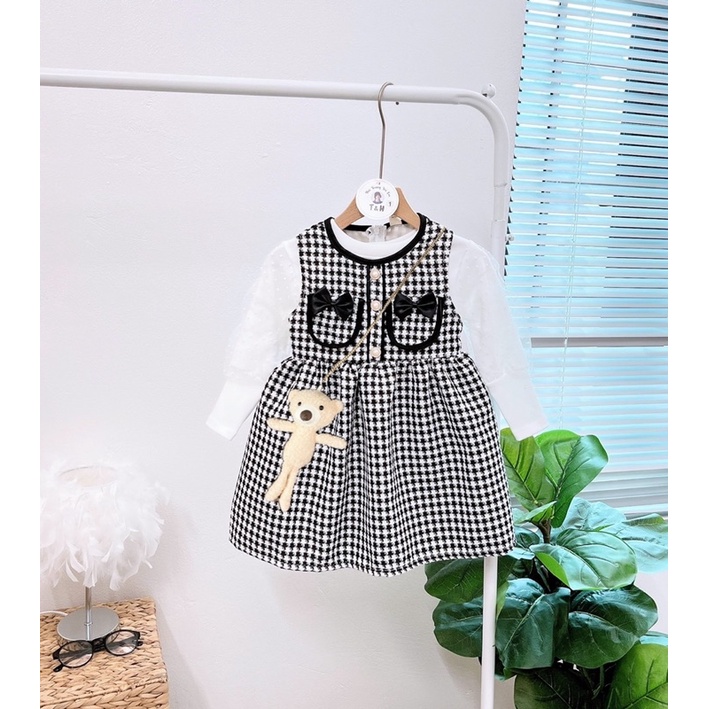 Váy xốp cổ yếm cho bé gái