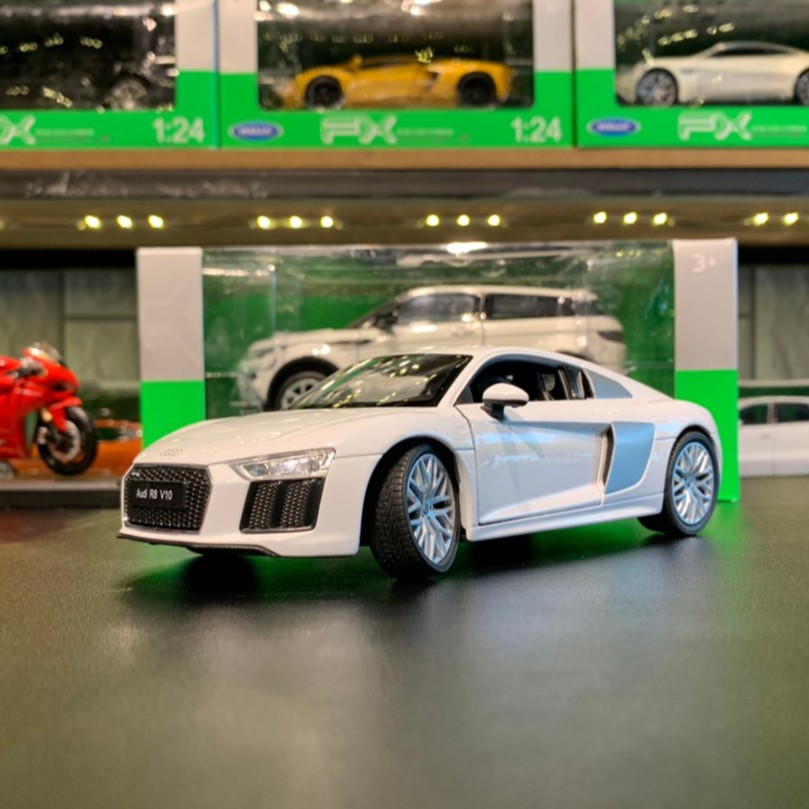 Mô hình xe ô tô Audi R8 V10 2016 tỉ lệ 1:24 Welly màu trắng