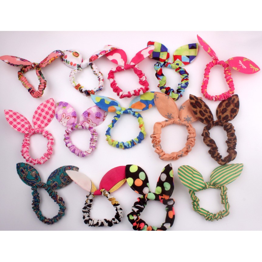 combo 10 cột tóc tai thỏ đủ màu lun. rất tiện lợi. thích hợp xài hàng ngày nhé. giá rẻ chỉ 25k/10 cái. hàng đẹp.