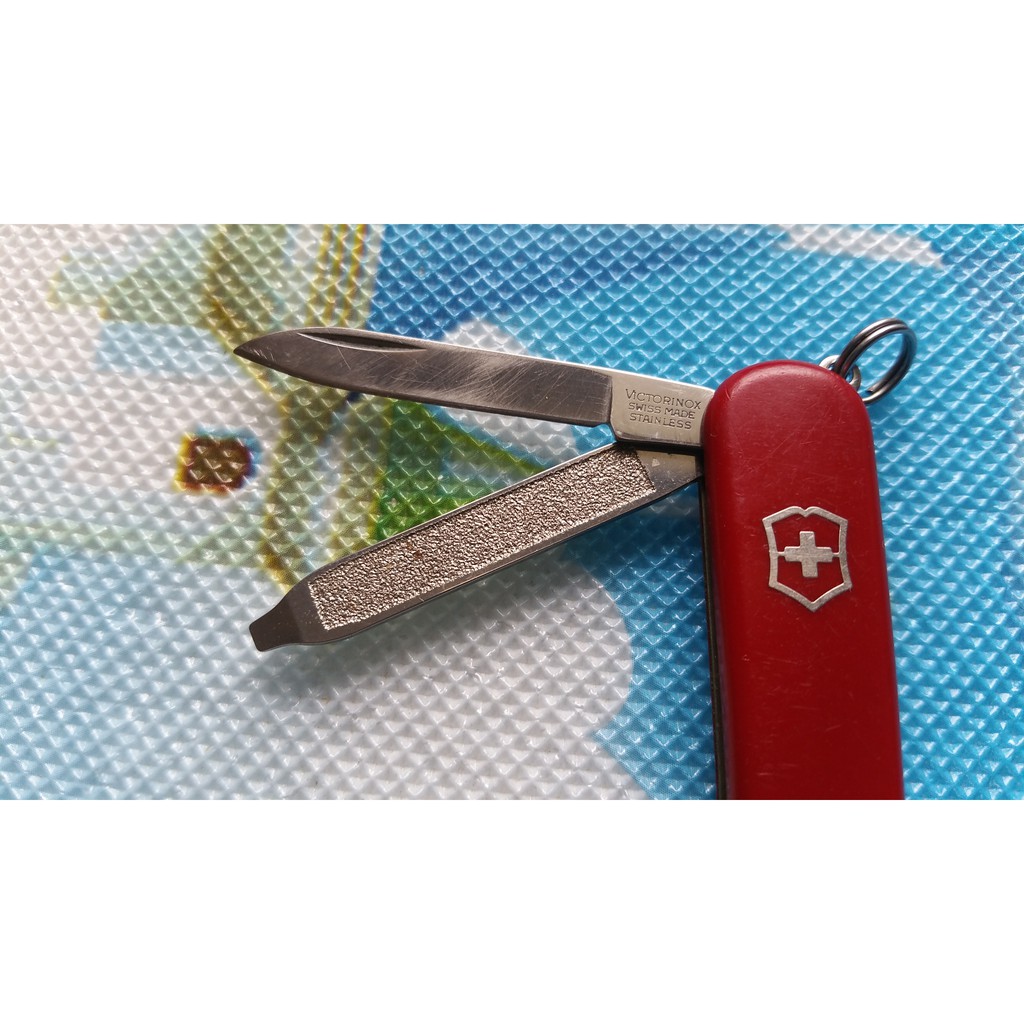 Dao đa năng Victorinox Classic cũ