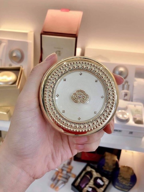 SÉT PHẤN NƯỚC WHOO VÀNG  Cushion Whoo Luxury Gold Giới hạn 2019 Xả SỈ