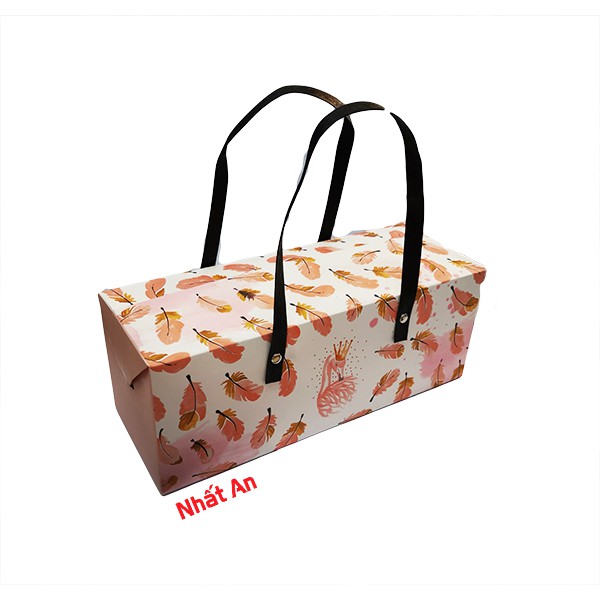 Hộp bánh dứa lông vũ