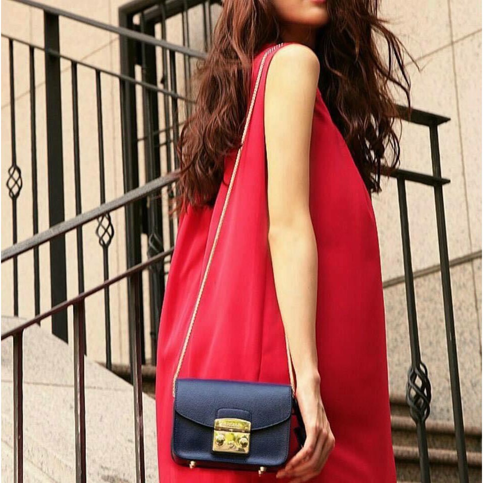 Túi xách nữ chính hãng Furla Metro mini màu xanh navy cực hiếm