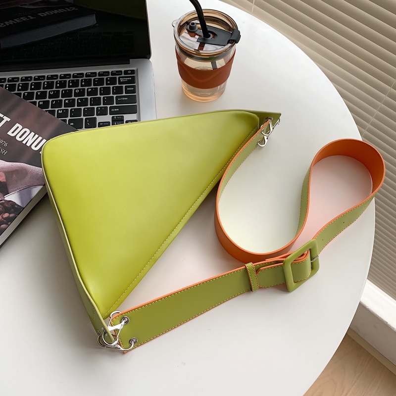 Túi Đeo Chéo Hình Tam Giác Thời Trang Cá Tính Cho Nữ