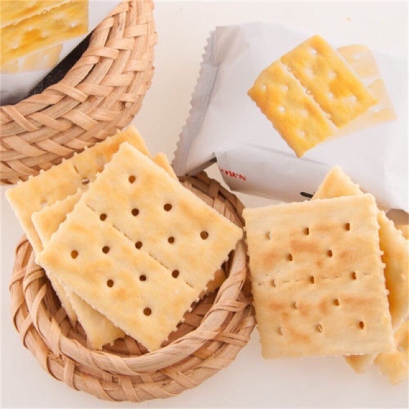 Dụng cụ lăn gai tạo lỗ đế bánh pizza