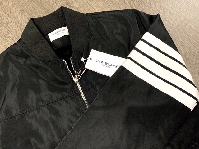 Áo Khoác Gió Thom Browne
