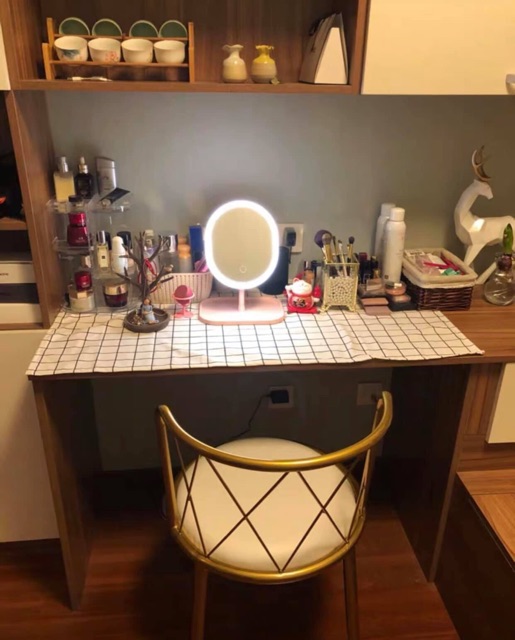 Gương make up đèn led