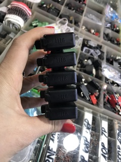 Vỏ cầu chì ô tô