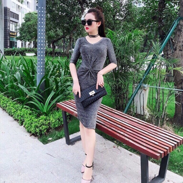 Váy body xoắn eo