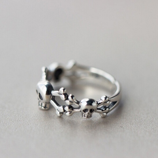 Nhẫn hở hình đầu lâu cá tính phong cách Âu Mỹ cổ điển