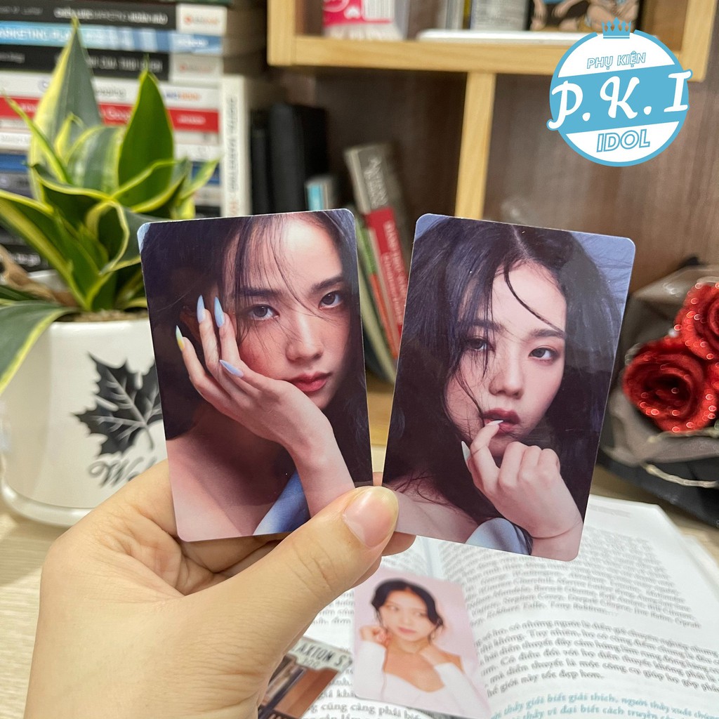 Bộ Card Cứng In Hình Ca Sĩ Jisoo Blackpink Bo Góc Sang Trọng – Quà Tặng KPOP