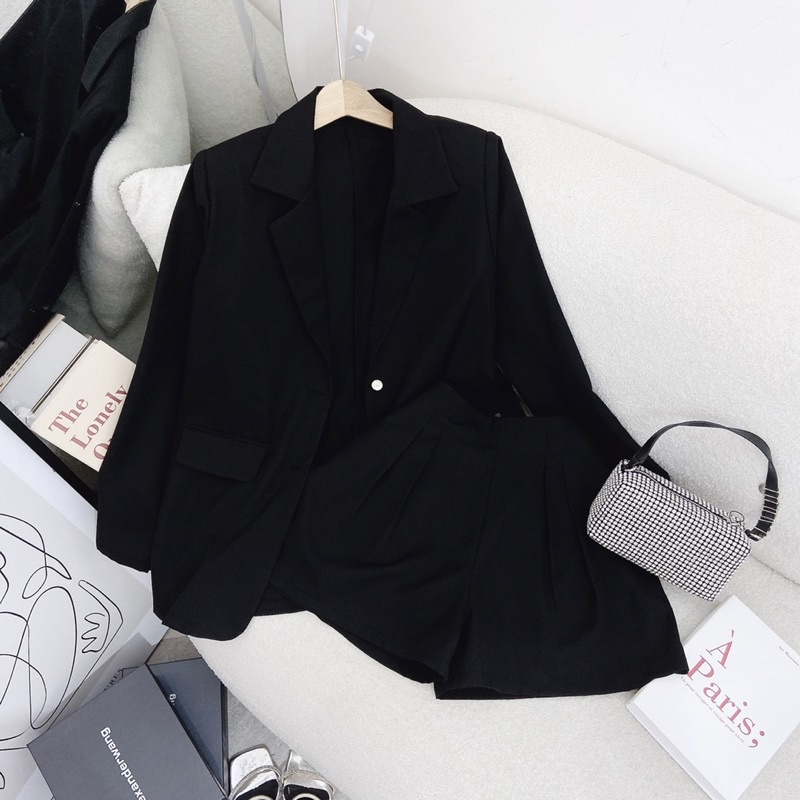 SET ÁO VEST ĐEN NÚT TAY DÀI + QUẦN SHORT