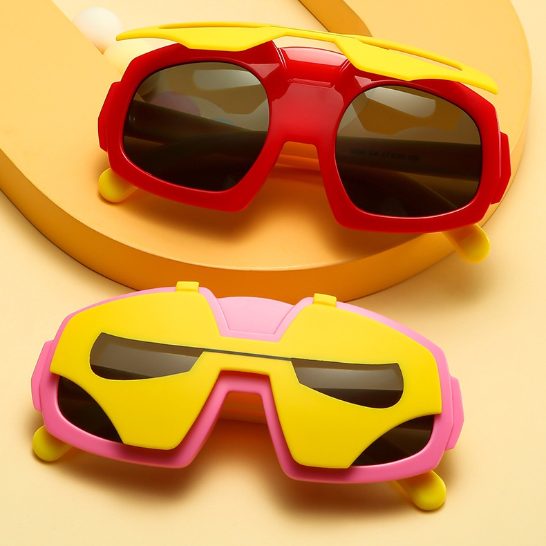 Kính Mát Lật Phân Cực Gọng Silicon Mềm Kiểu Người Sắt Dễ Thương Cho Bé Trai + Gái