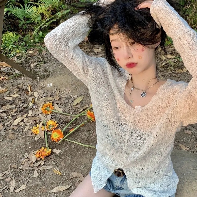 Áo Dệt Kim Tay Dài Cổ Chữ V Form Rộng Thời Trang Hàn Quốc