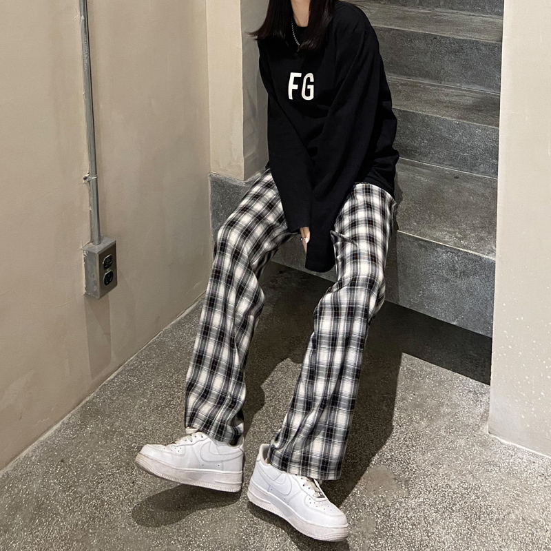 Quần Dài Nữ Ống Rộng Họa Tiết Caro Thời Trang Cá Tính