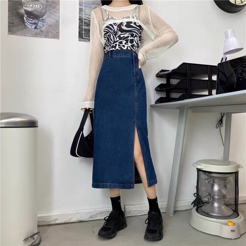 Size M (sẵn) | Chân váy jeans lưng cao dáng suông xẻ một bên