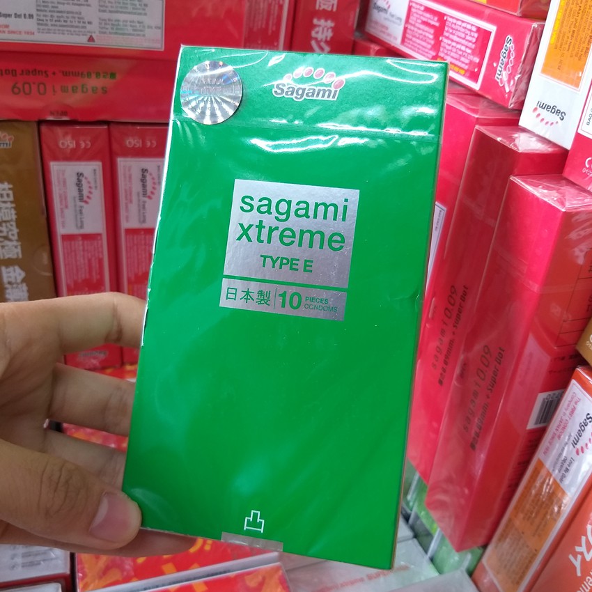 Bao cao su siêu mỏng có gai nổi Sagami Xtreme Green hộp 10 chiếc (mẫu mới)