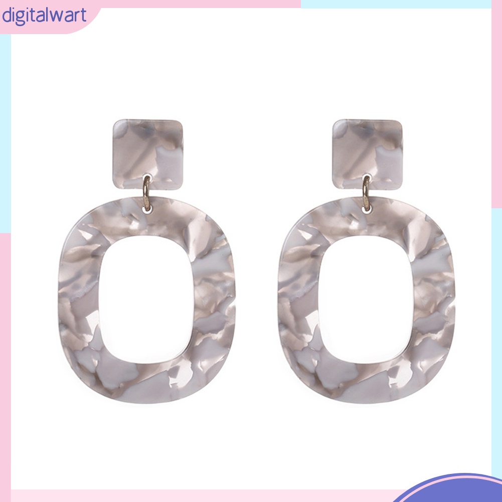 Khuyên tai dáng tròn rỗng phong cách thời trang cho nữ