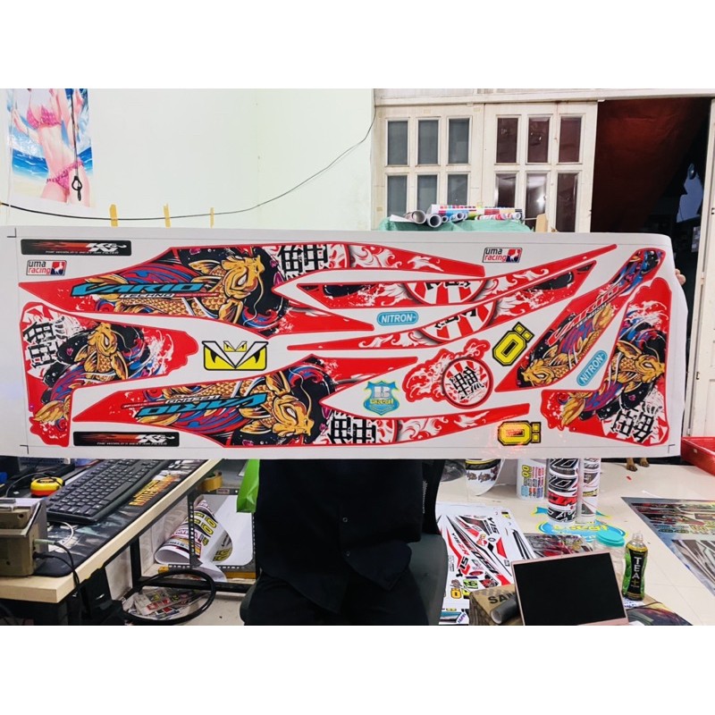 ( Quí khách vui lòng mang ra tiệm cho thợ dán ) Tem Vario cá chép