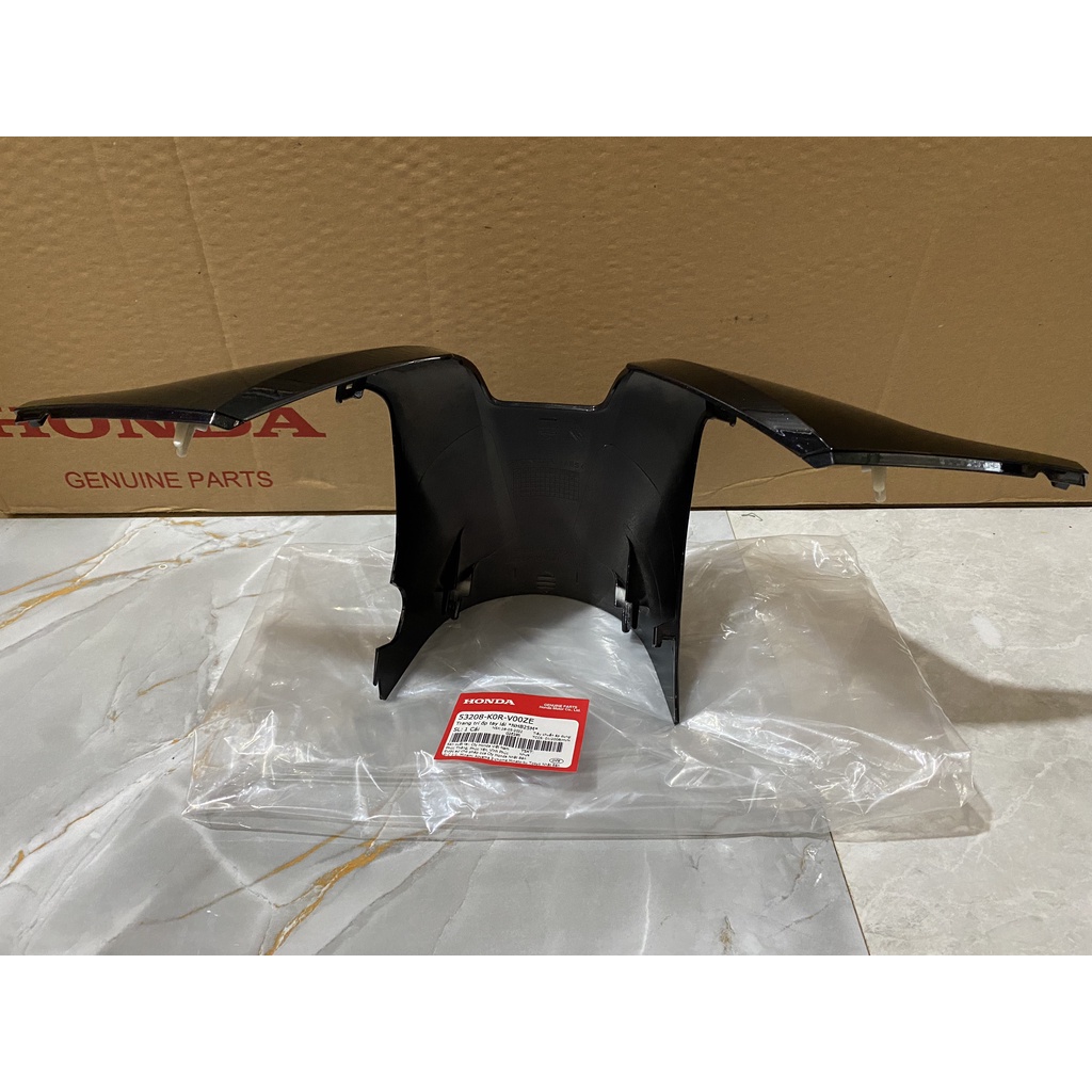 Trang trí ôp sau tay lái HONDA SH 125&150 năm 2020-2021-2022-2023-2024 màu Đen bóng. *NHB25M* 53208K0RV00ZE
