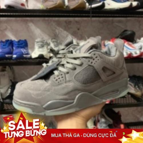 🎯FULL BOX🚛FREE SHIP ☎️ Giày dạ quang tự phát sáng đế Air JD4 KAWS - siêu rẻ