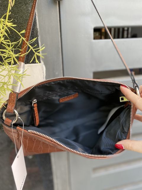 TÚI MAN.GO DÁNG THUYỀN