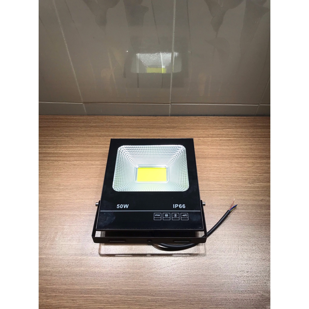Đèn Pha Led Chống Nước- 20w - 30w - 40w - 50w-100w . Chiếu Sáng Bảng Hiệu . Sân Vườn - Trang Trại