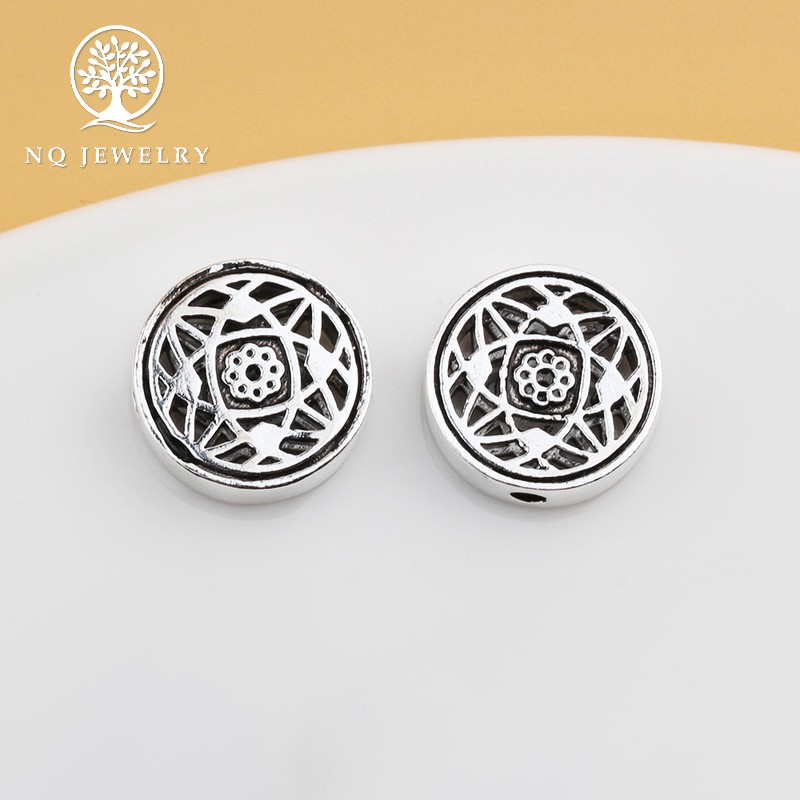 Charm Bạc tròn xỏ ngang hoa văn - NQ Jewelry