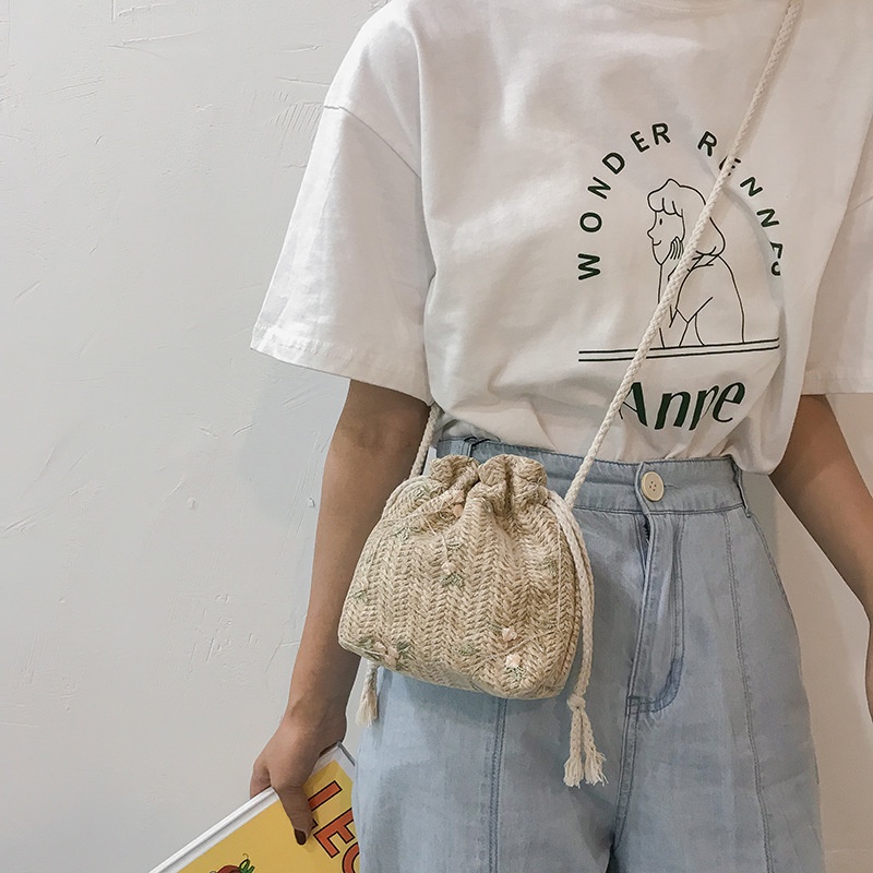 Túi Đeo Chéo Dệt Ren Mini Dễ Thương Thời Trang Đựng Son Kem Nền Và Mỹ Phẩm Khác