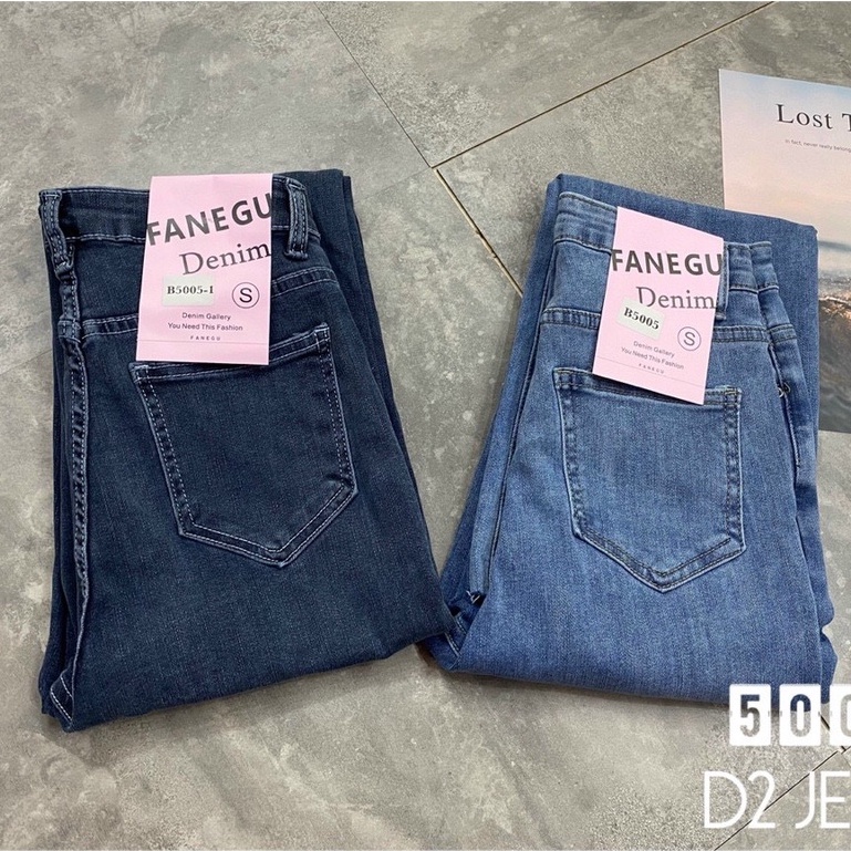 Quần jeans ống đứng xẻ gấu trước mã 5005
