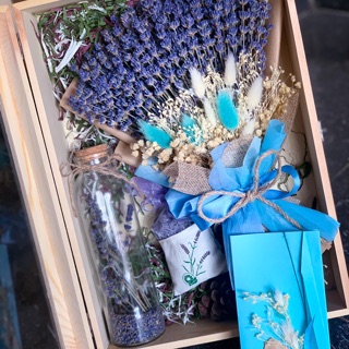 Hộp quà hoa lavender ( combo đặc biệt)