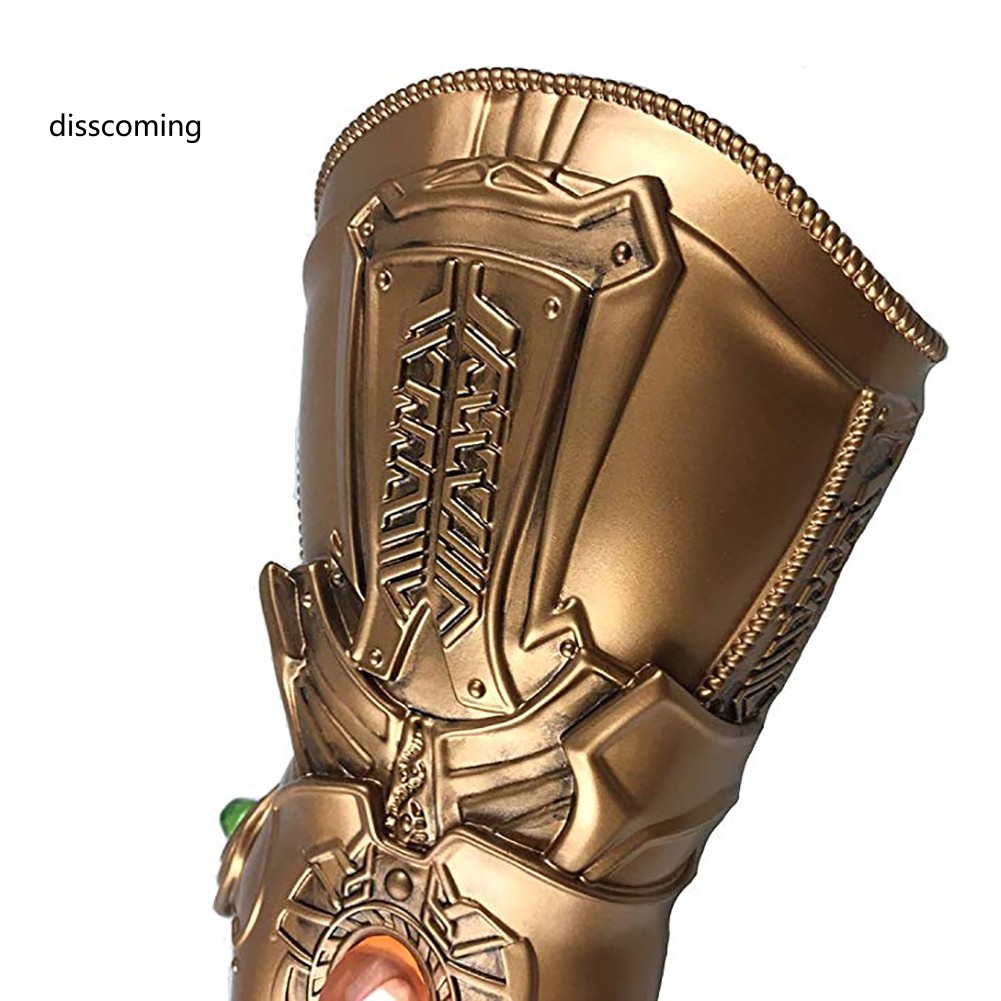 Vật dụng hóa trang găng tay của Thanos được gắn 6 viên đá vô cực