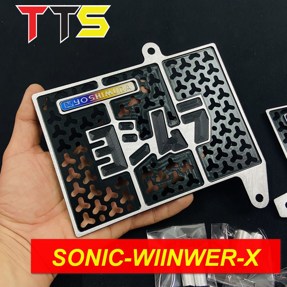 CHE KÉT NƯỚC XE SONIC, WINNER-X NHÔM CNC 3D TÔNG MÀU 2 LINE ĐEN BẠC ( TEM TITAN YOSHIMURA )
