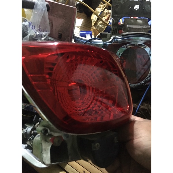 Đèn sau  atila elizabeth