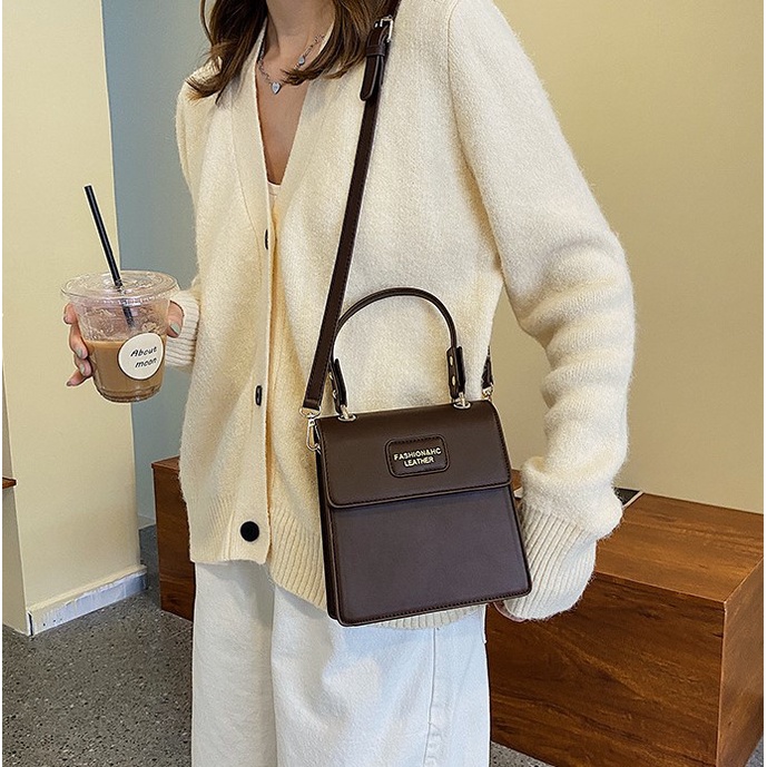 Túi đeo chéo nữ, hình vuông, phong cách vintage, retro - TX021